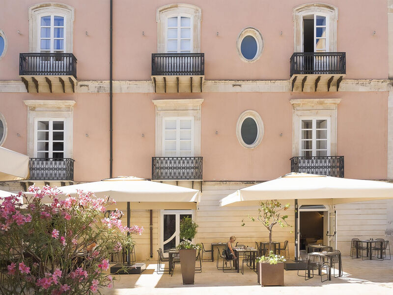 Palazzo Artemide (Ex. Roma)