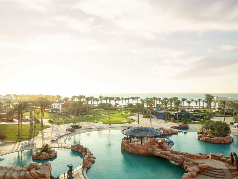 Palm Royale Resort