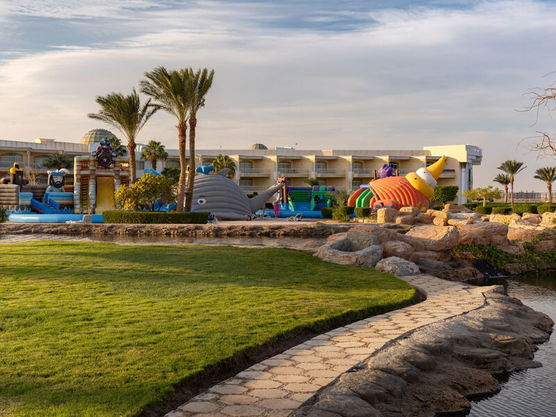 Palm Royale Resort