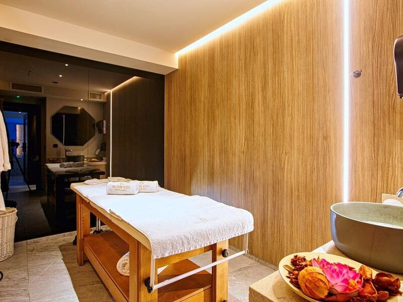 Palmera Beach Hotel & Spa