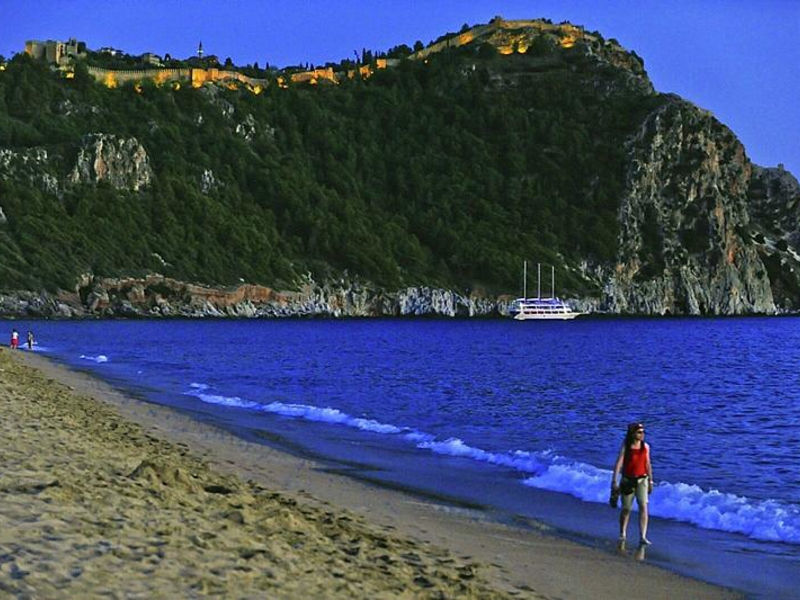 Palmiye Beach