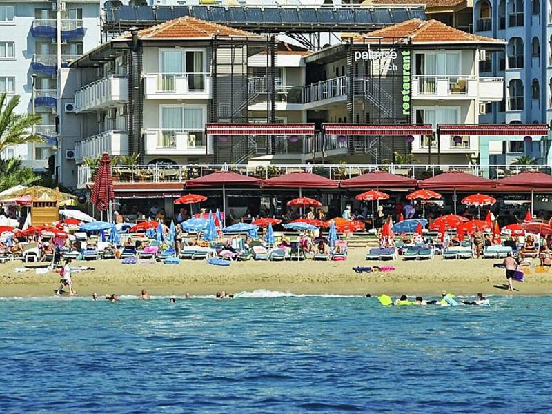 Palmiye Beach