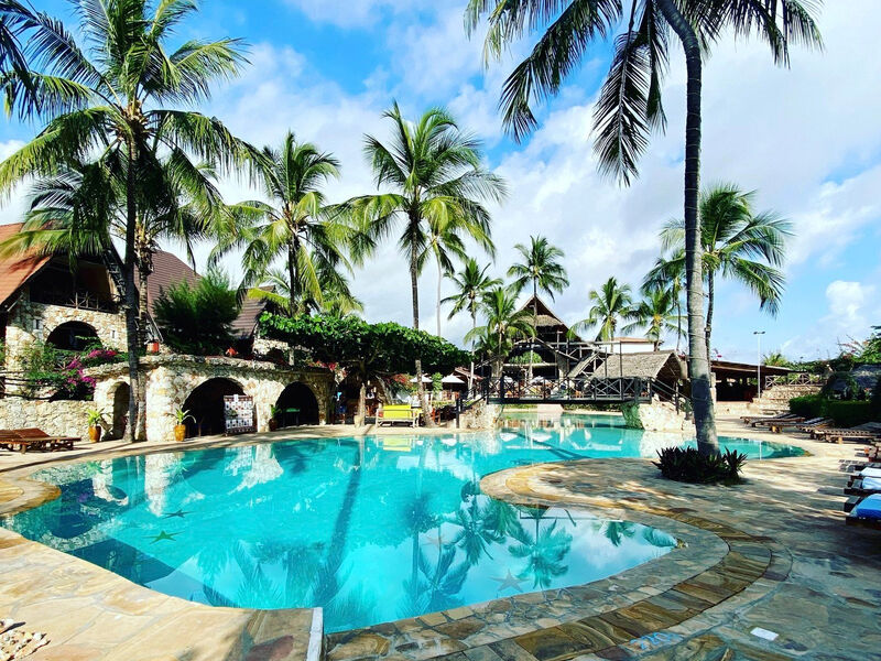 Palumbo Reef Resort