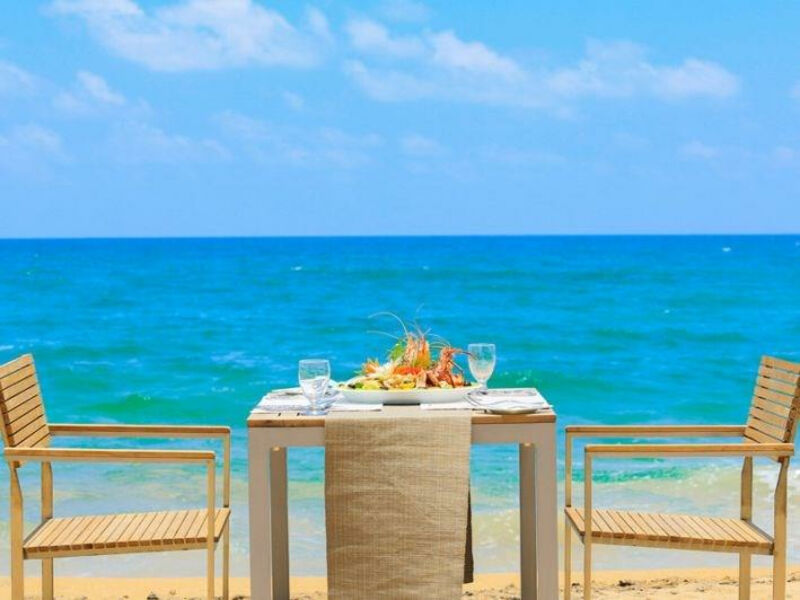 Pandanus Beach Resort & SPA