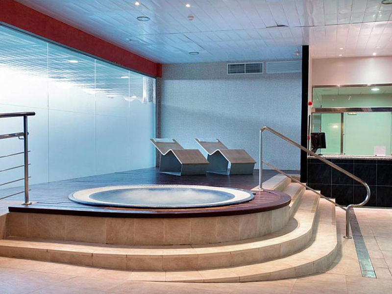 Paradise Club & Spa
