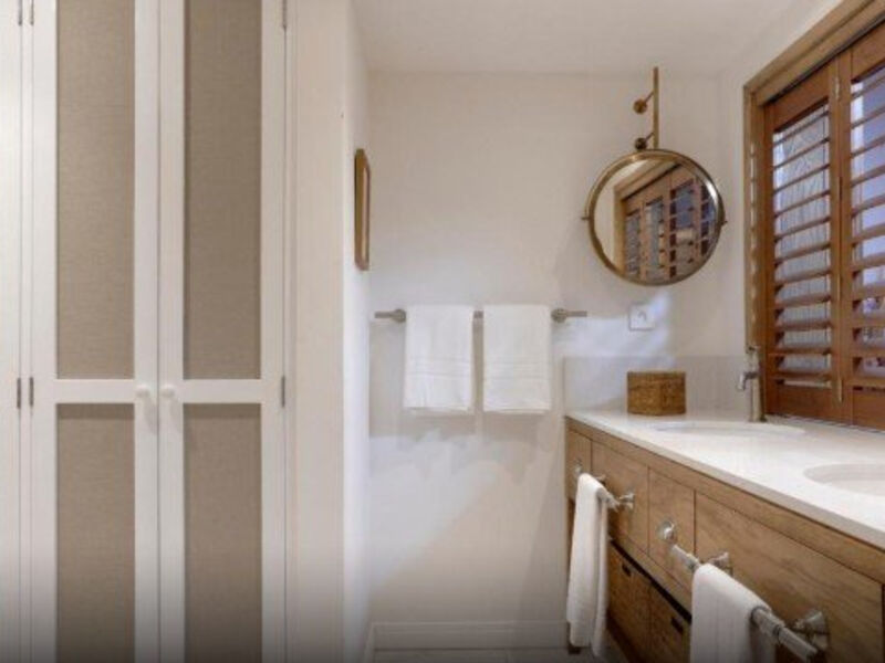 Paradise Cove Boutique