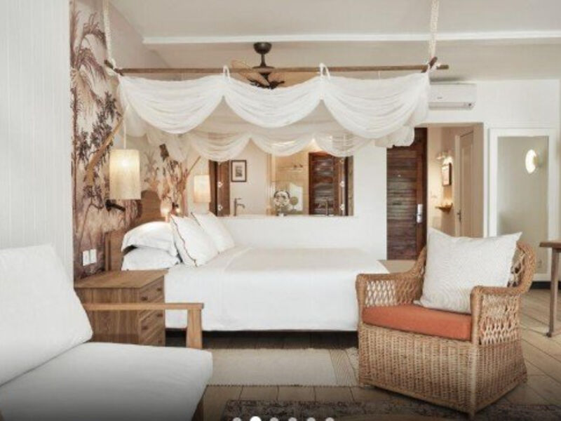 Paradise Cove Boutique