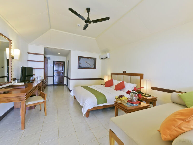 Paradise Island Resort & Spa