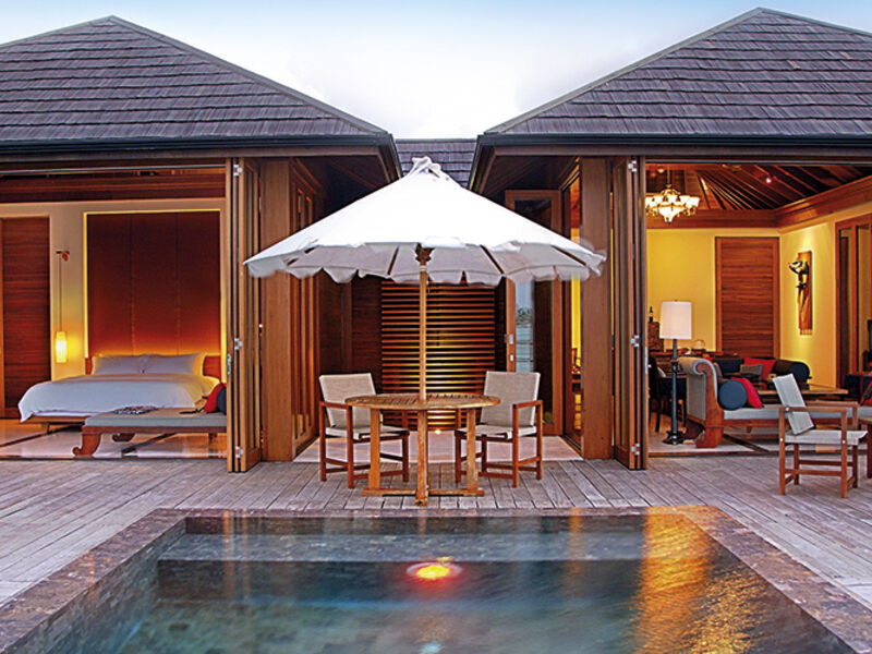 Paradise Island Resort & Spa