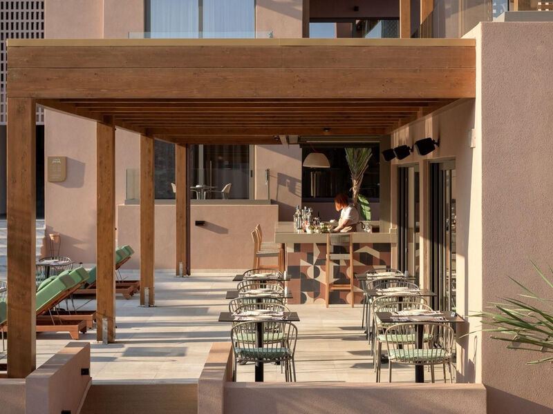 Paralos Venus Suites