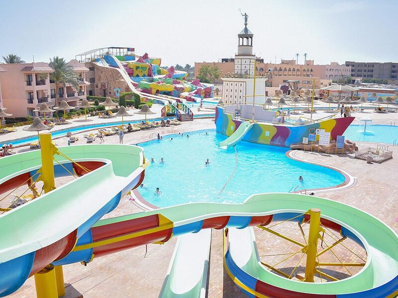 Parrotel Aqua Park