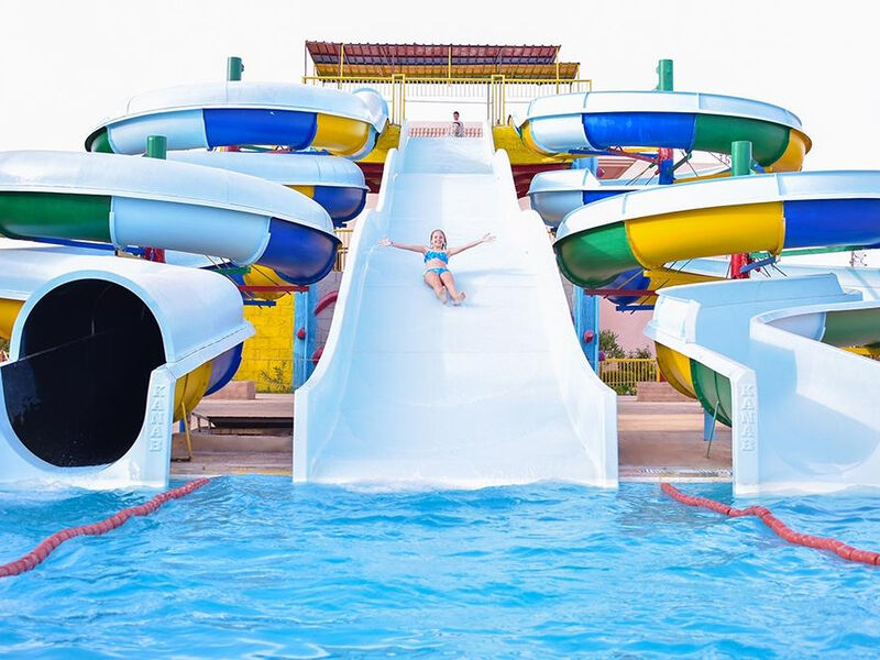 Parrotel Aqua Park