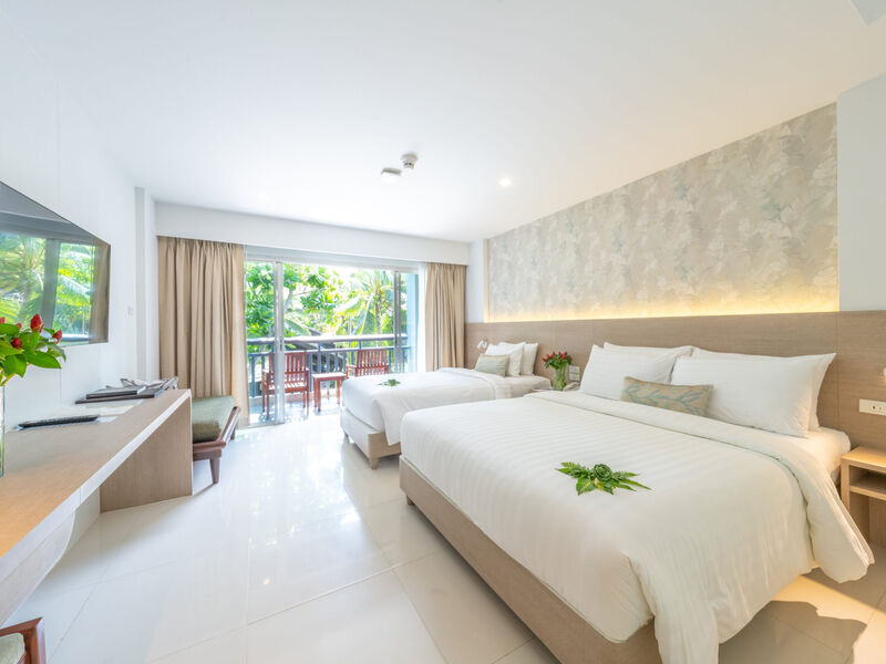 Peace Laguna Resort & Spa