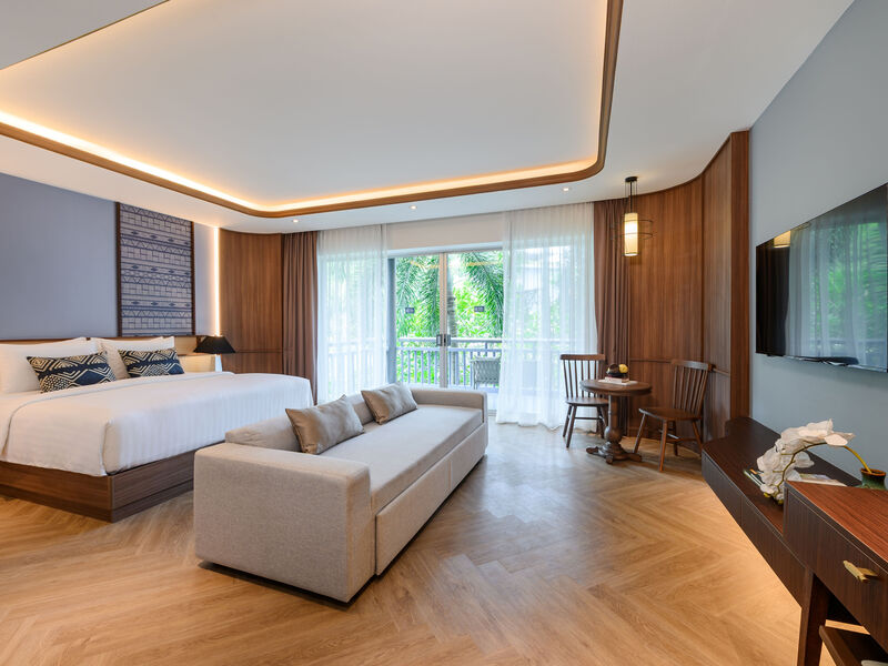 Peace Laguna Resort & Spa