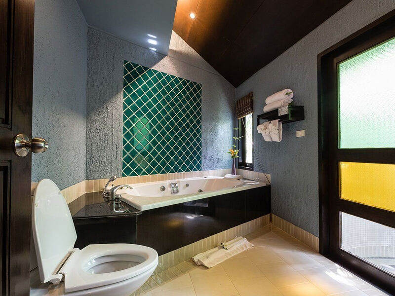 Peace Laguna Resort & Spa