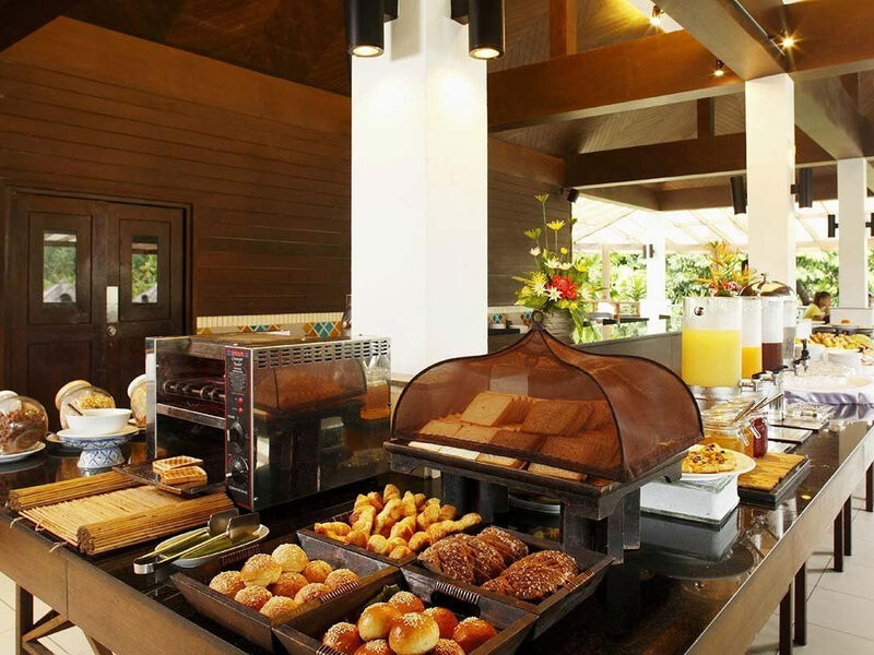 Peace Laguna Resort & Spa