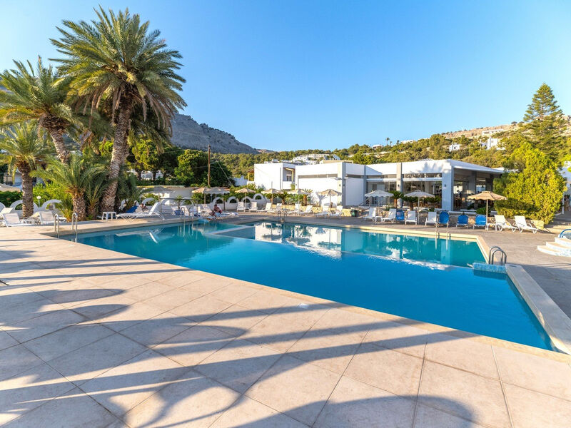 Pefkos Breeze Family Resort