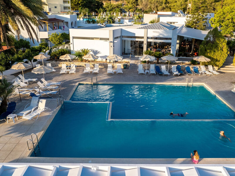 Pefkos Breeze Family Resort