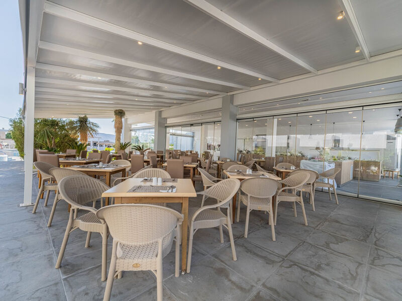 Pefkos Breeze Family Resort