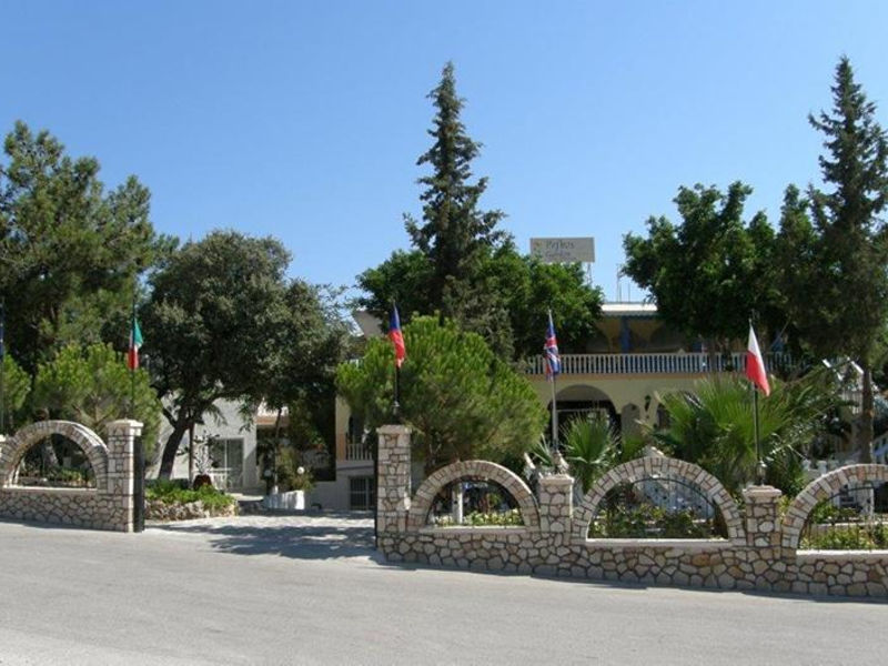 Pefkos Garden