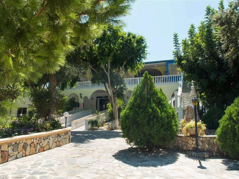 Pefkos Garden