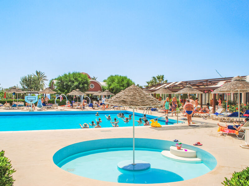 Pegasos Beach & Deluxe Resort