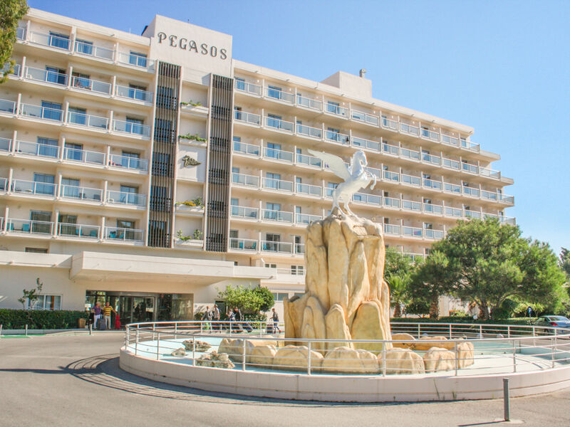 Pegasos Beach & Deluxe Resort