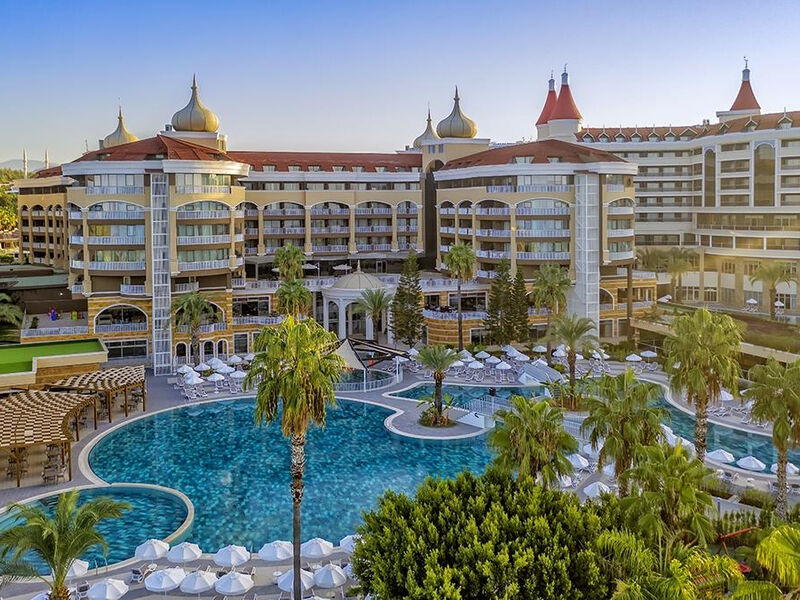 Suntopia Pegasos World