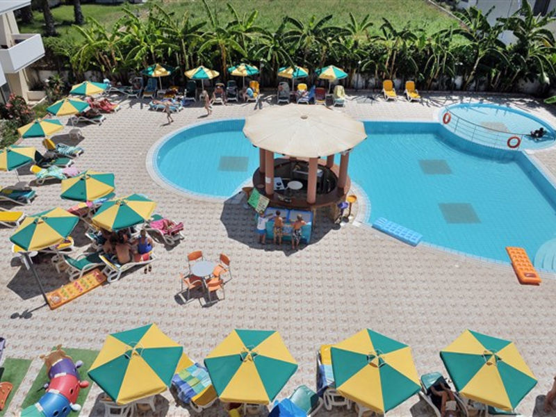 Pelopas Suites