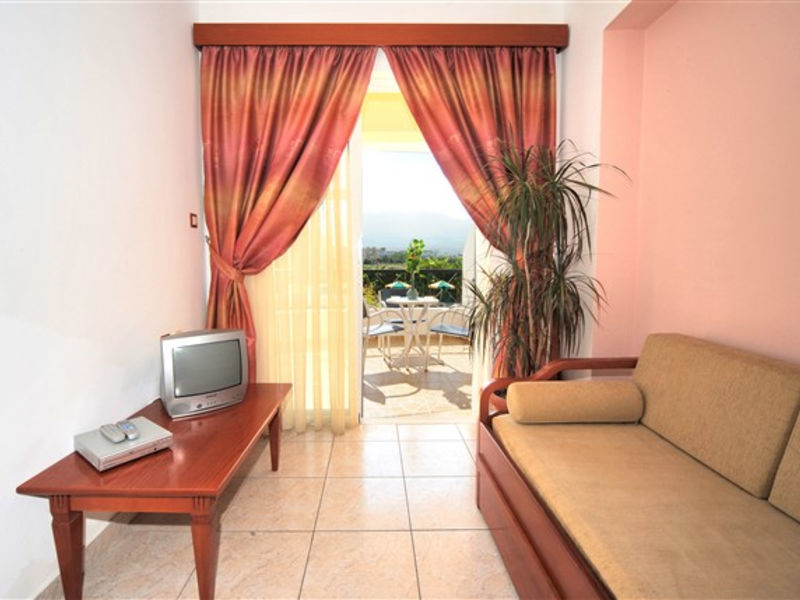 Pelopas Suites