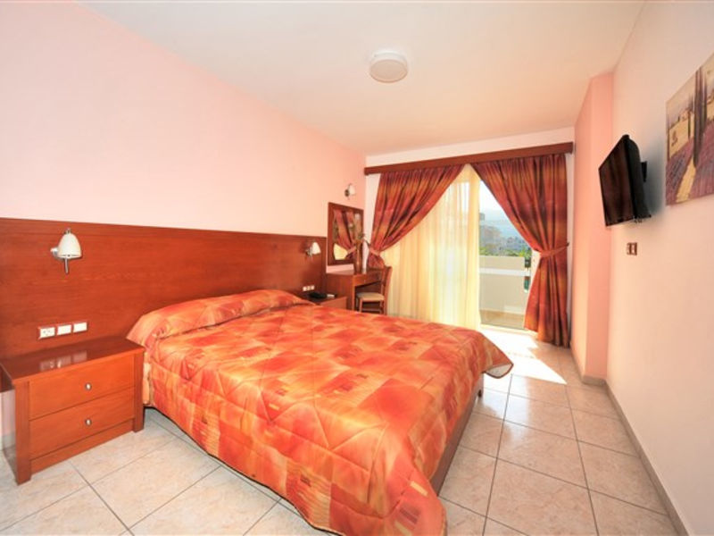 Pelopas Suites