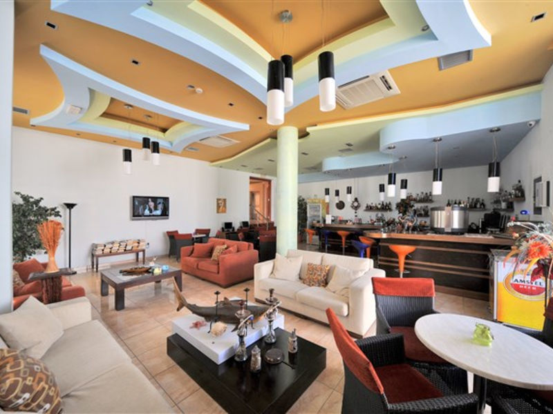 Pelopas Suites