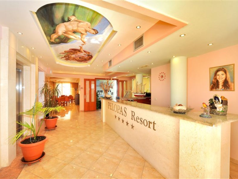 Pelopas Suites
