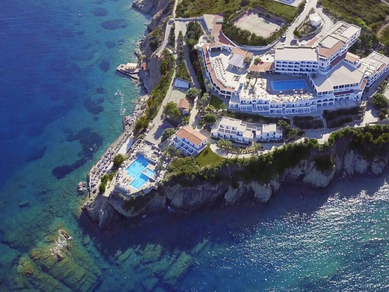 Peninsula Resort & Spa