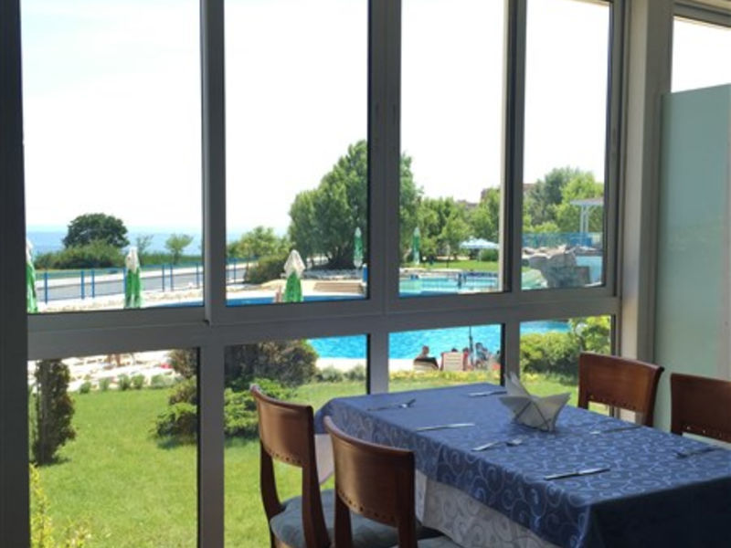 Perla Beach Resort