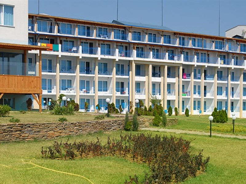 Perla Beach