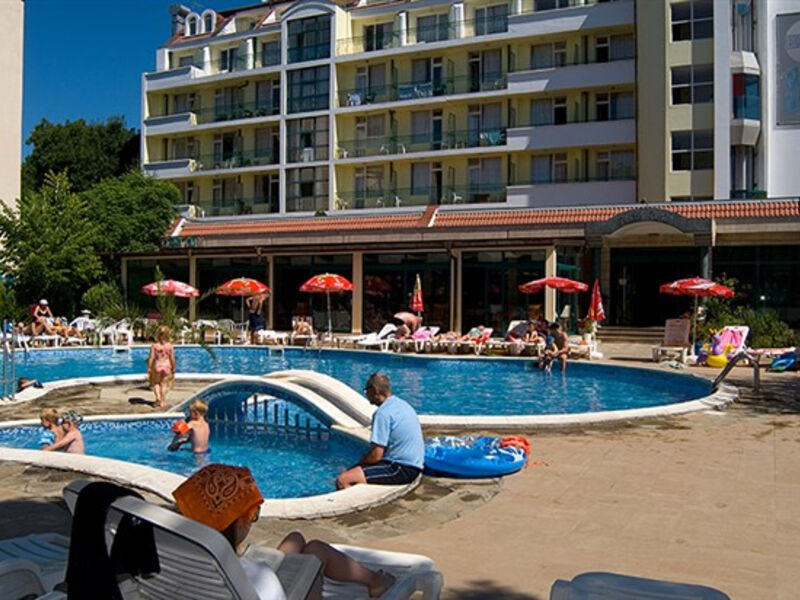 Perla Plaza