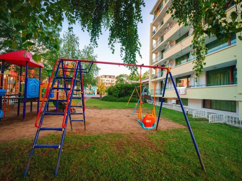 Perla Plaza