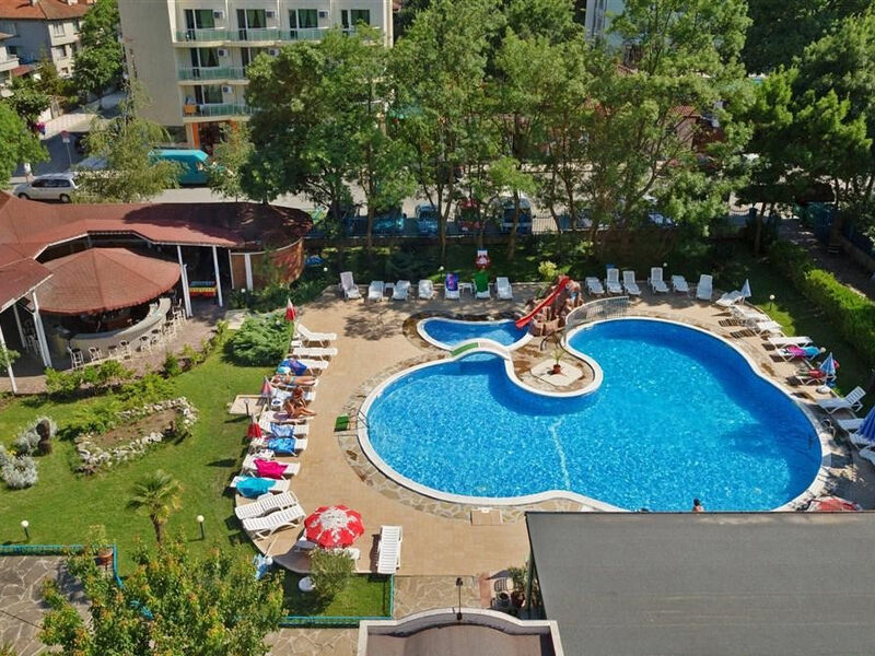 Perla Plaza