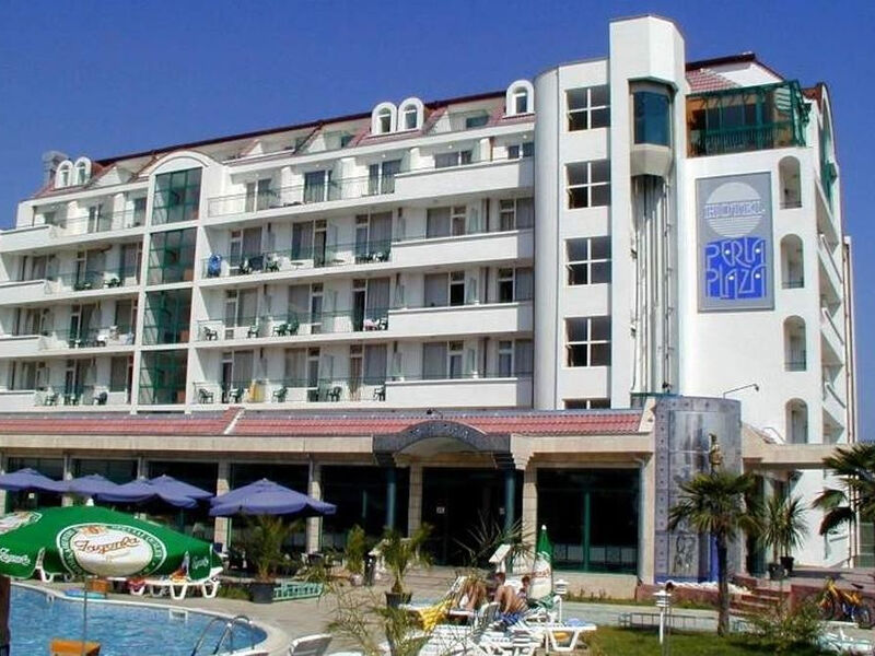 Perla Plaza
