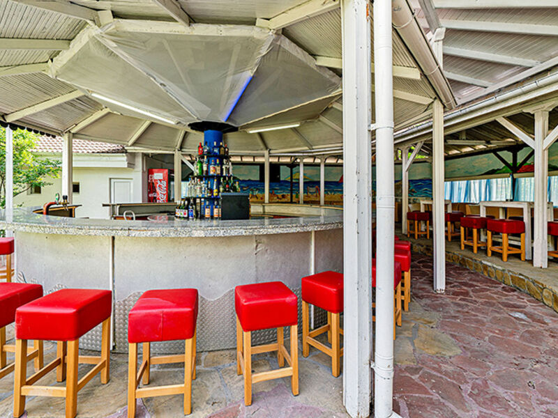 Perla Plaza