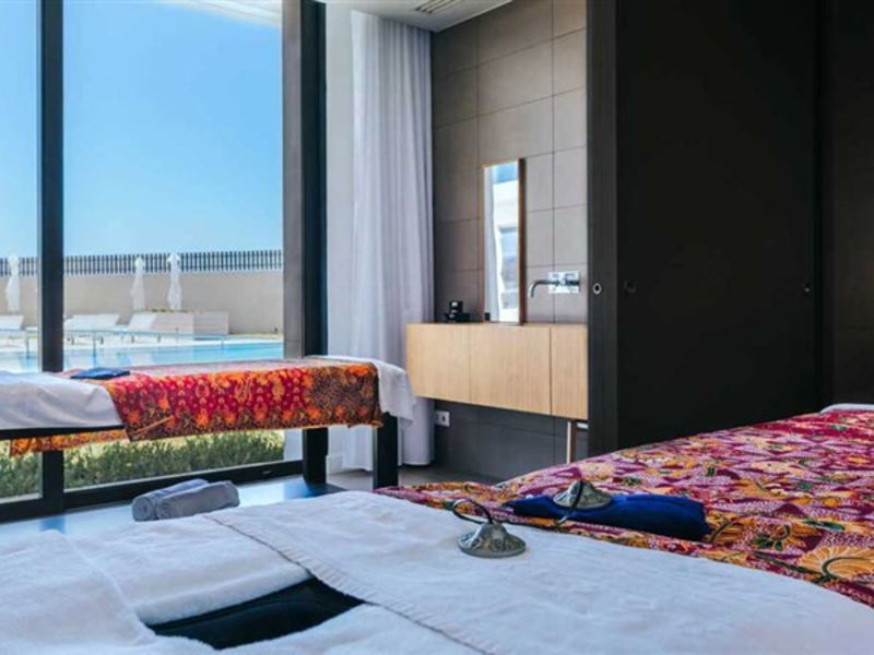 Pestana Ilha Dourada Hotel & Villas