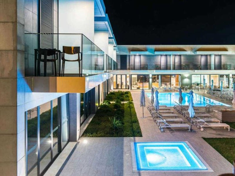 Pestana Ilha Dourada Hotel & Villas