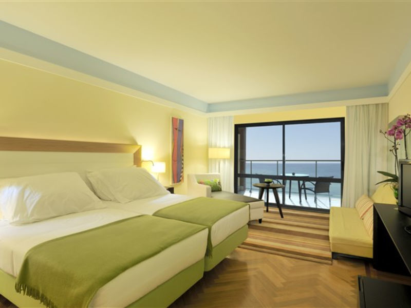 Pestana Promenade Charter