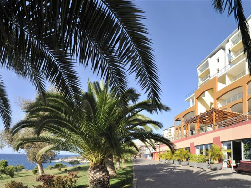 Pestana Promenade Charter