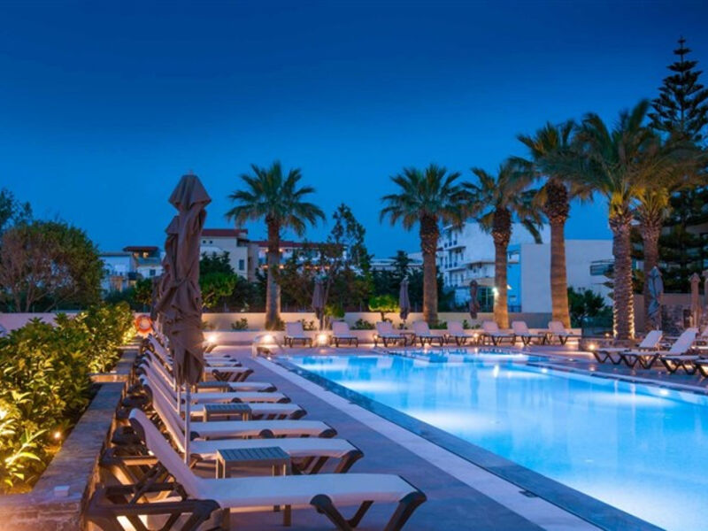 Petousis Hotel & Suites