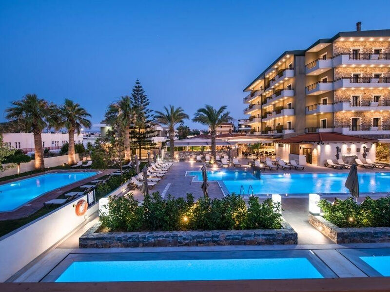 Petousis Hotel & Suites