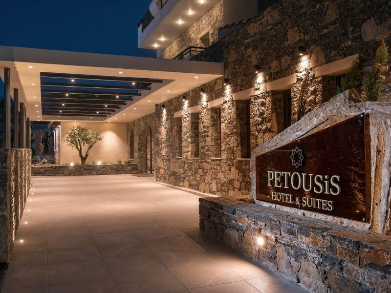Petousis Hotel & Suites