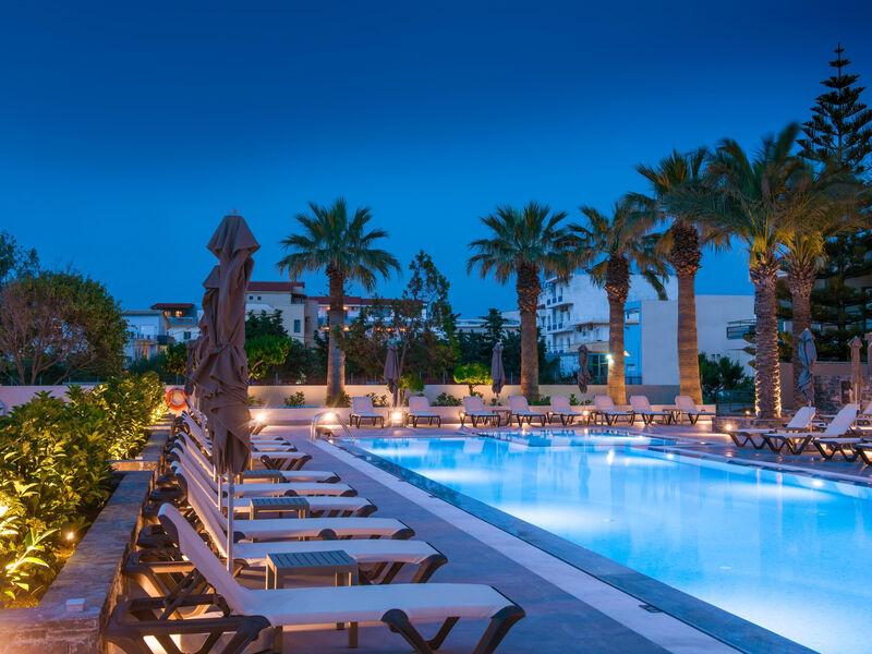 Petousis Hotel & Suites