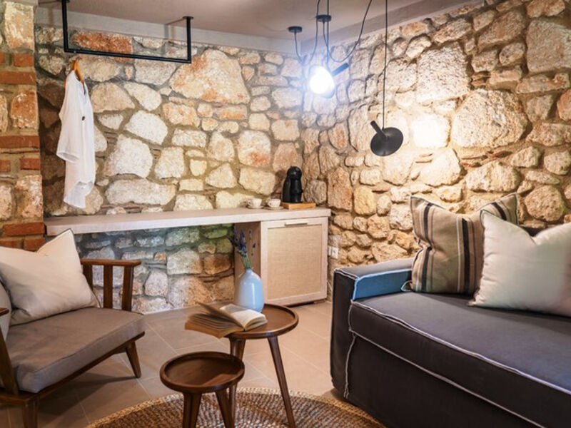 Petrino Suites